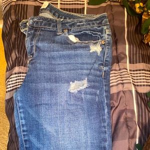 Aeropostale distressed skinny jeans